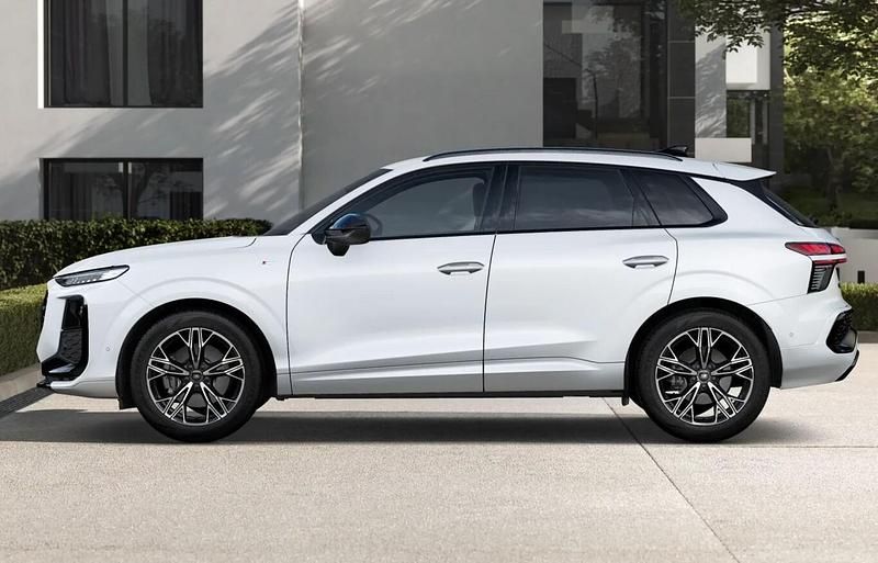 Neu Audi Q3 S-Line 265 PS (194 kW) 2025 Gletscherweiß metallic SUV