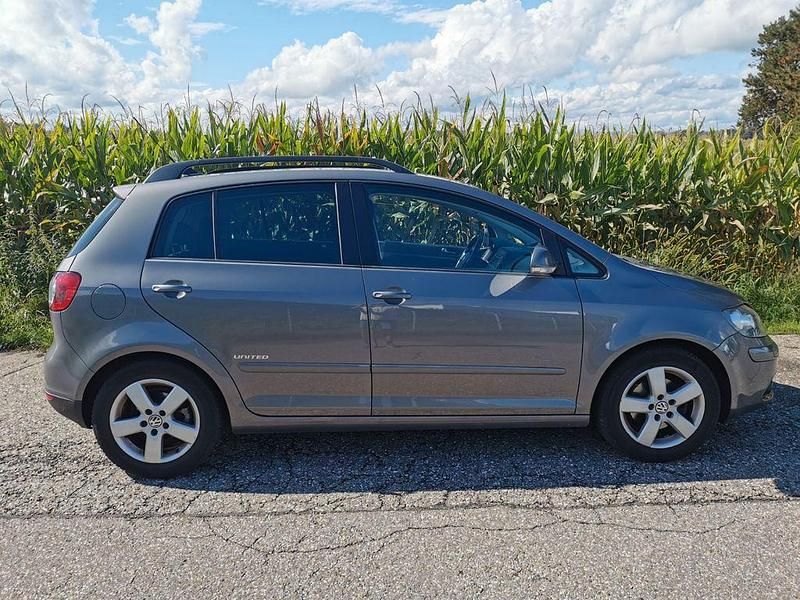 Grau Gebraucht 2008 VW Golf Plus Cross Trendline Van / Kleinbus | 3.100 € (Guter Preis) - Bild 1/4
