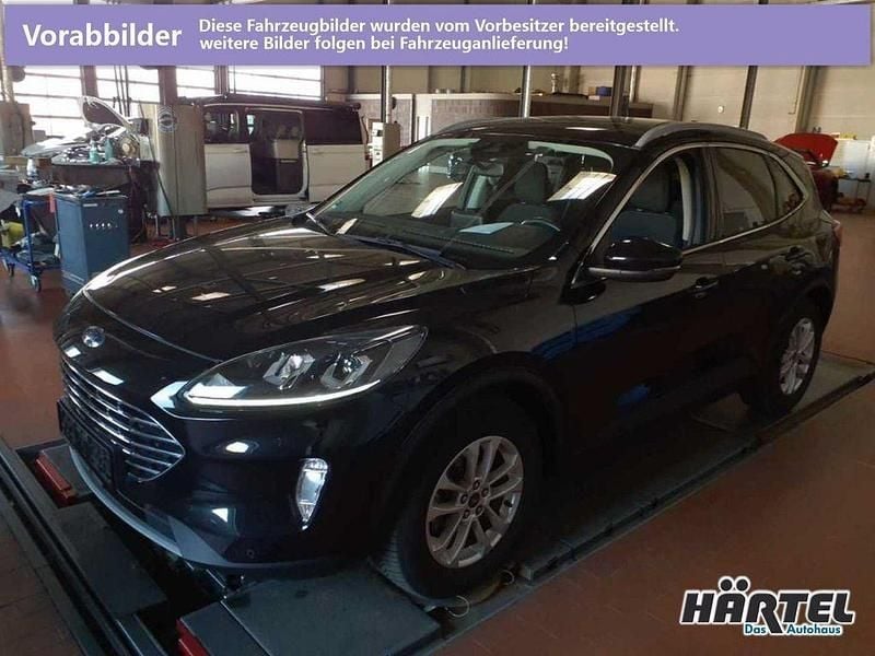 Gebraucht Ford Kuga Titanium 190 PS (139 kW) 2020 Obsidianschwarz (black), metallic SUV