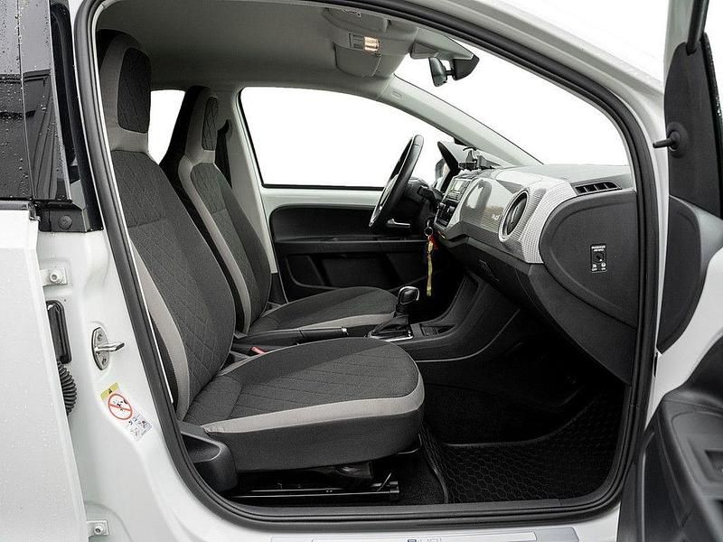 Gebraucht VW e-up! Style 61 kW (83 PS) 2022 Weiß Kleinwagen