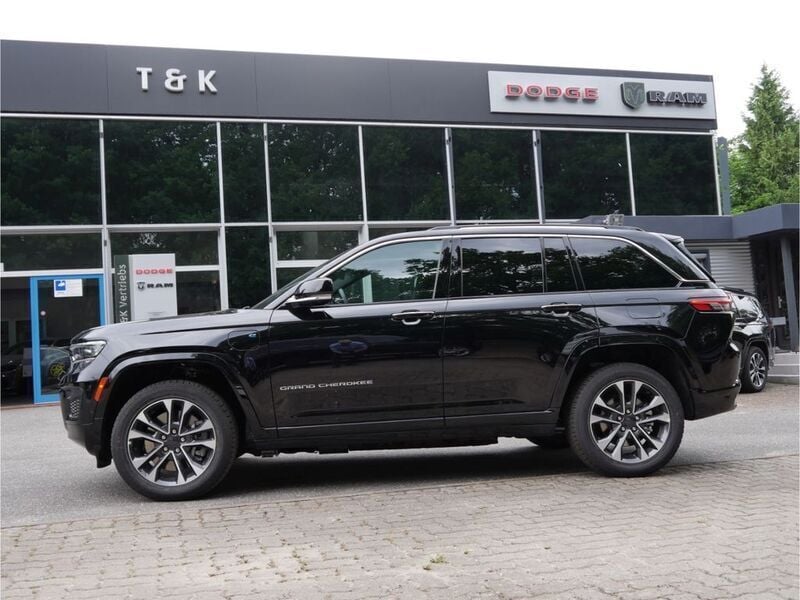 Gebraucht Jeep Grand Cherokee Overland 381 PS (280 kW) 2023 Schwarz SUV
