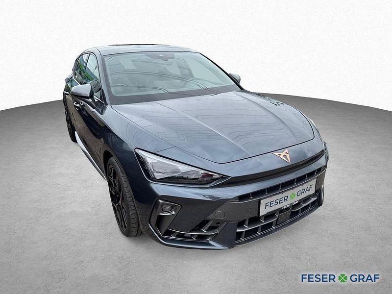 Neu Cupra Leon VZ 300 PS (220 kW) 2025 Magnetic grau metallic Limousine