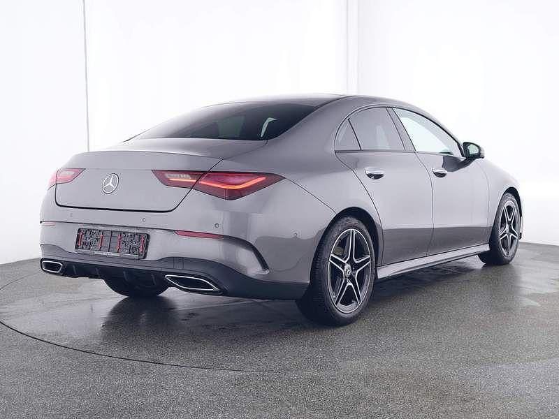 Gebraucht Mercedes CLA180 AMG 116 PS (85 kW) 2023 Metalliclack mountaingrau Limousine