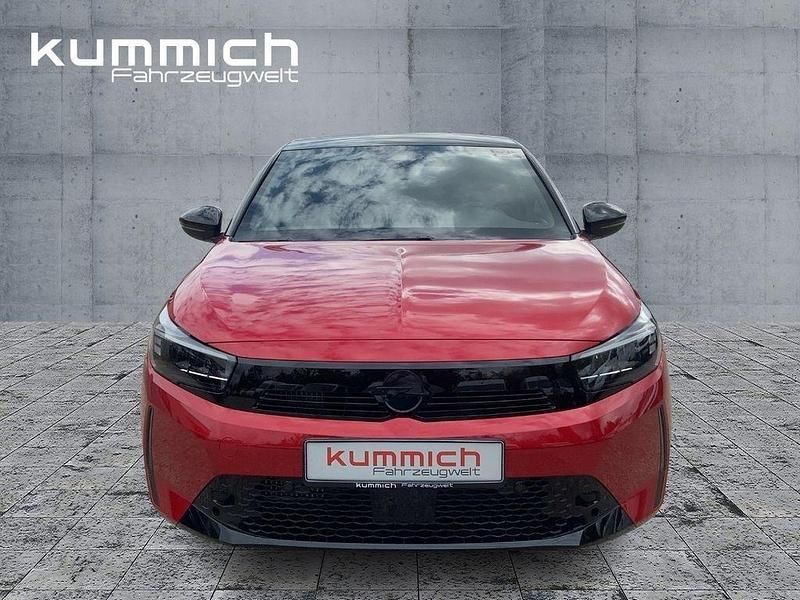 Neu Opel Corsa 101 PS (74 kW) 2025 Kissrotmetallic (rot) Limousine