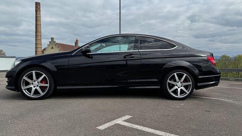 Gebraucht Mercedes C250 AMG Edition 1 204 PS (150 kW) 2011 Schwarz Coupé