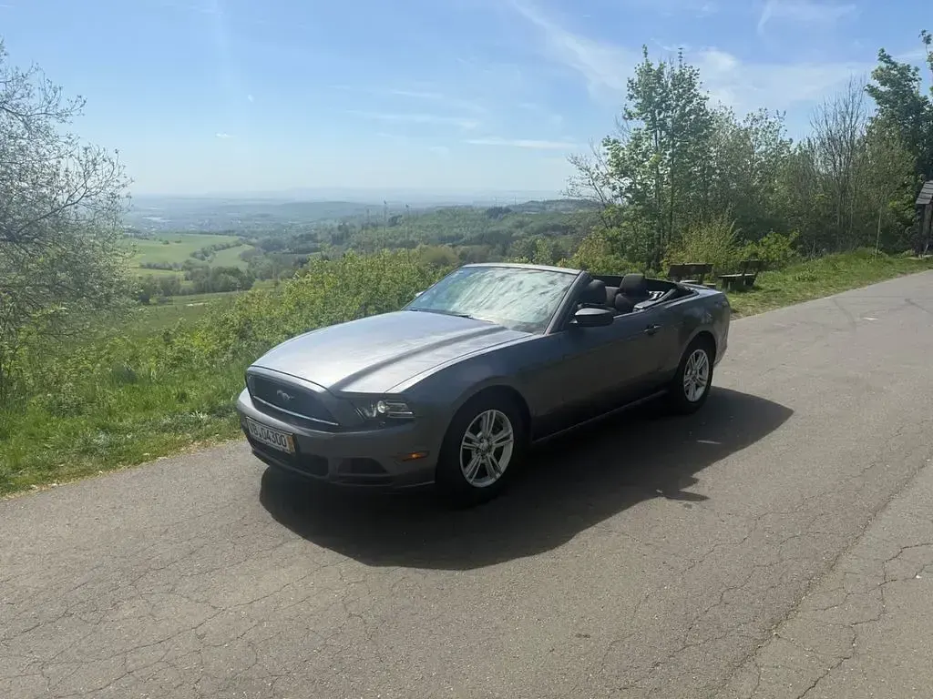 Usata Ford Mustang 305 CV (224 kW) 2013 Grigio Cabrio