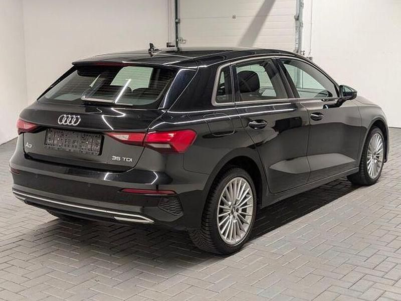 Gebraucht Audi A3 Ambiente 150 PS (110 kW) 2020 Mythosschwarzmet. Limousine