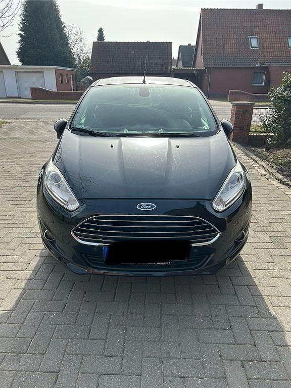 Gebraucht Ford Fiesta 80 PS (58 kW) 2014 Schwarz Kleinwagen
