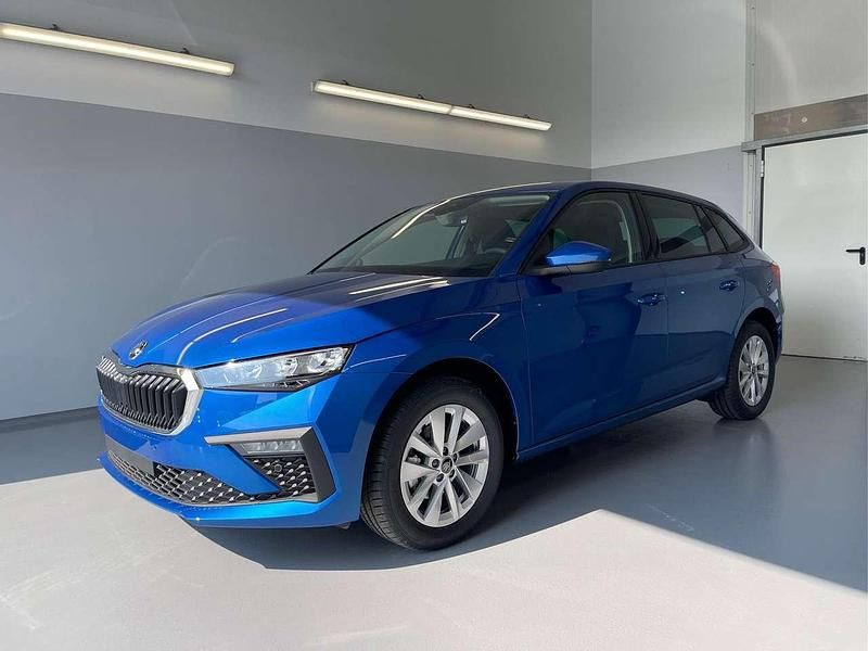 Neu Skoda Scala Selection 116 PS (85 kW) 2026 [8x8x] race blue metallic Kleinwagen