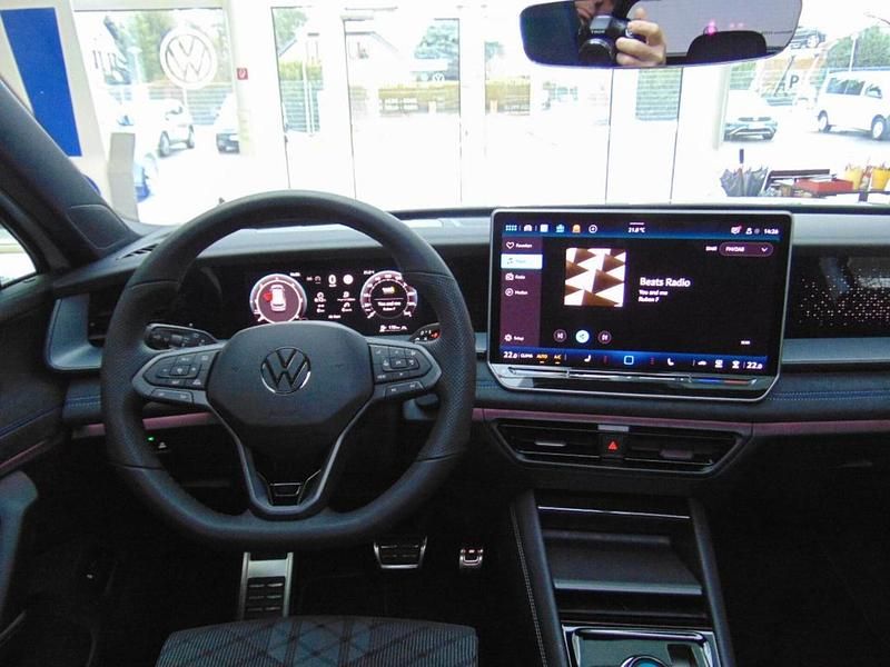 Neu VW Tayron Style 193 PS (141 kW) 2025 Weiß SUV