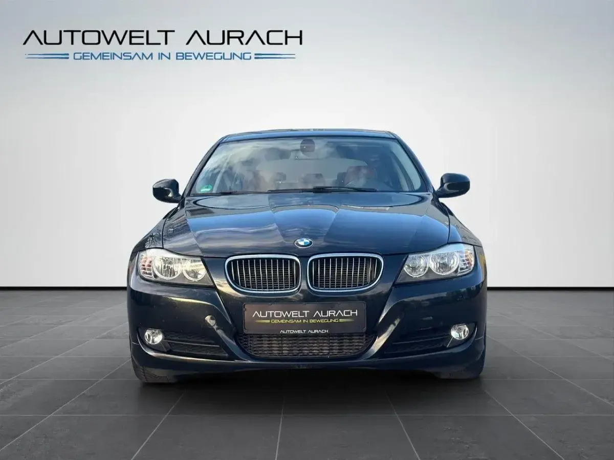 Gebraucht BMW 325 204 PS (150 kW) 2010 Schwarz Kombi