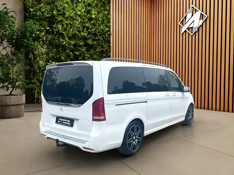 Gebraucht Mercedes V300 AMG line 239 PS (175 kW) 2020 Andere Van / Kleinbus