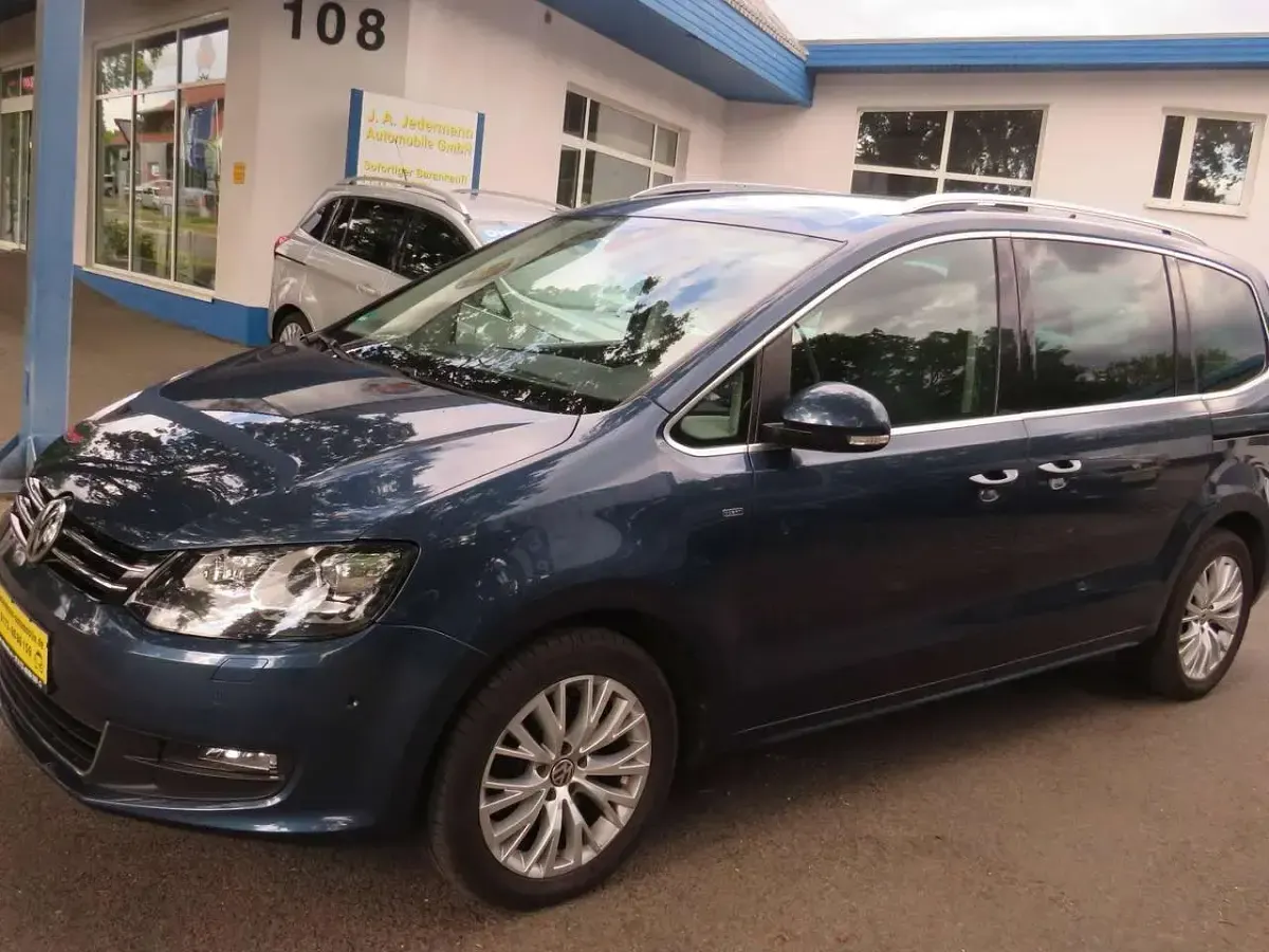 Gebraucht VW Sharan Ocean 184 PS (135 kW) 2015 Hudson bay blue metallic Van / Kleinbus