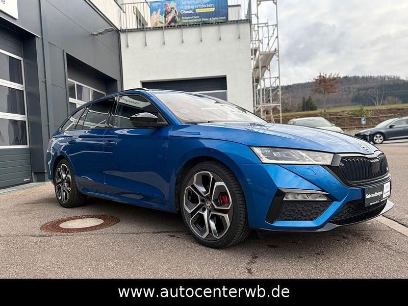 Gebraucht Skoda Octavia RS 200 PS (147 kW) 2022 Raceblau metallic (metallic) Kombi