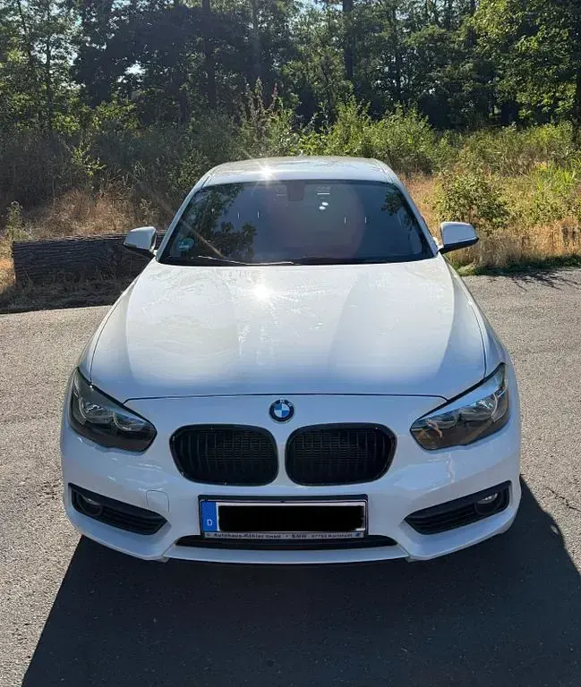 Gebraucht BMW 116 Advantage 116 PS (85 kW) 2015 Weiß Kleinwagen
