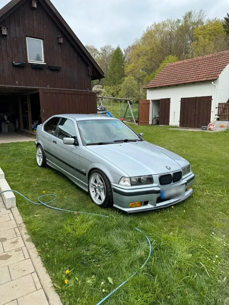 Gebraucht BMW 323 170 PS (125 kW) 1998 Silber Coupé
