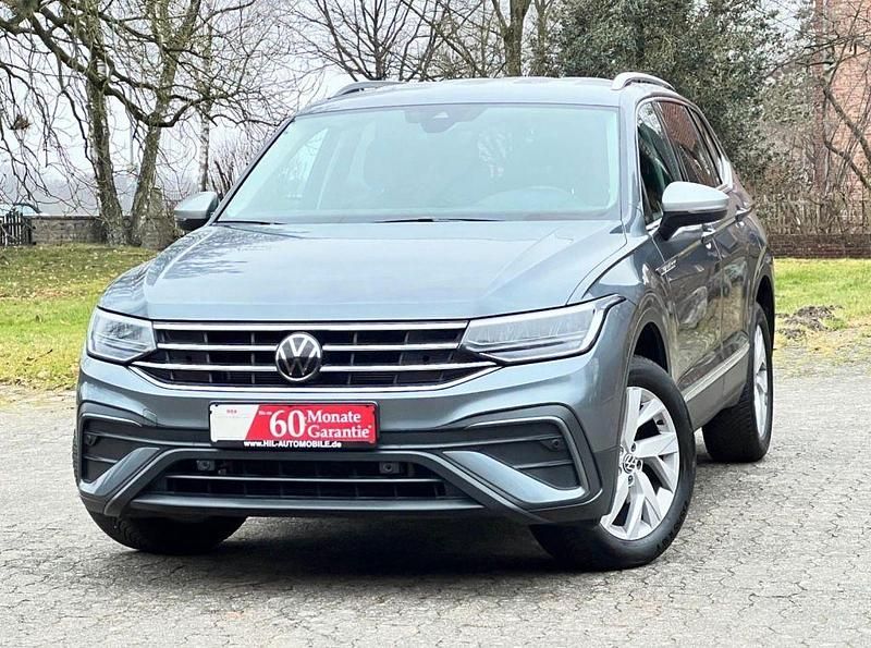 Grau Gebraucht 2023 VW Tiguan Allspace Life SUV | 29.999 € (Guter Preis) - Bild 1/4