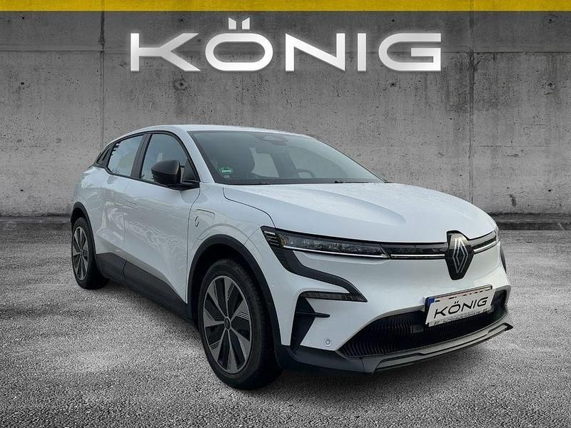 Gebraucht Renault Megane E-Tech Evolution 55 kW (75 PS) 2023 Weiß Limousine