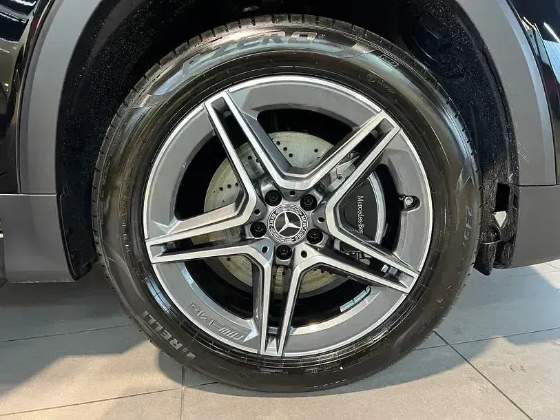Gebraucht Mercedes GLB200 AMG 150 PS (110 kW) 2026 Schwarz SUV