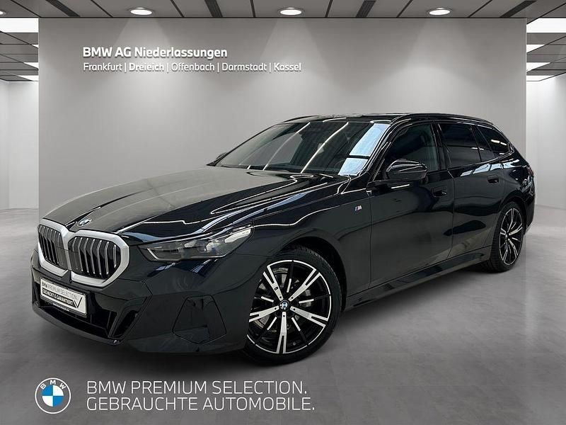 Schwarz Gebraucht 2024 BMW 520 M Sport Limousine | 50.500 € (Guter Preis) - Bild 1/4