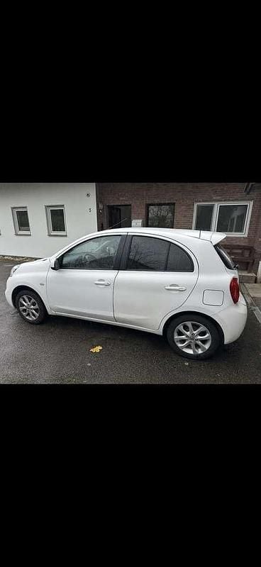 Gebraucht Nissan Micra Acenta 80 PS (58 kW) 2017 Limousine