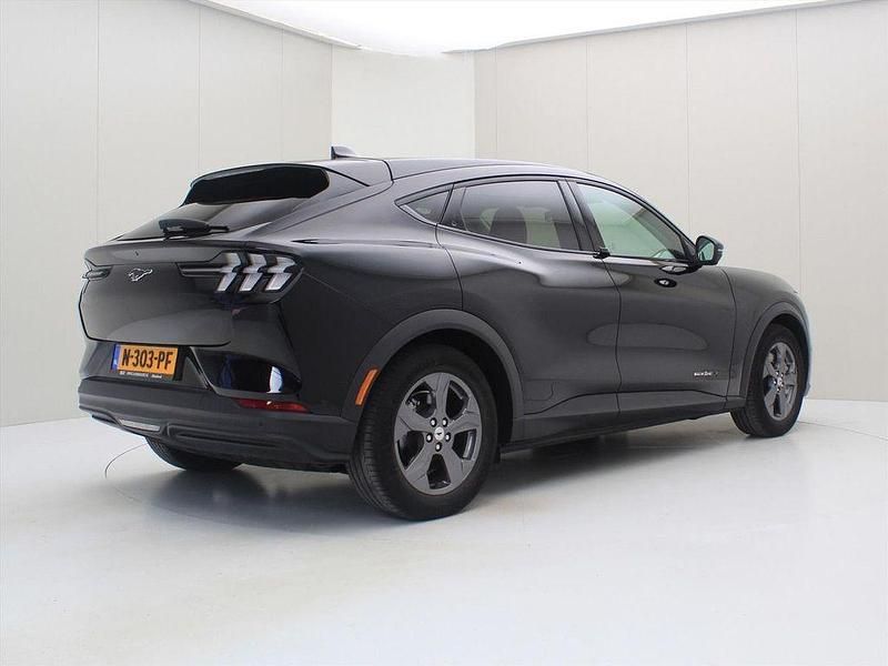 Gebraucht Ford Mustang Mach-E Extended Range 216 kW (294 PS) 2021 Schwarz SUV