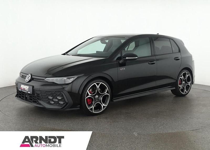 Schwarz Gebraucht 2025 VW Golf GTI Limousine | 39.484 € - Bild 1/4