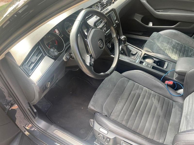 Gebraucht VW Passat Highline 150 PS (110 kW) 2016 Grau Kombi