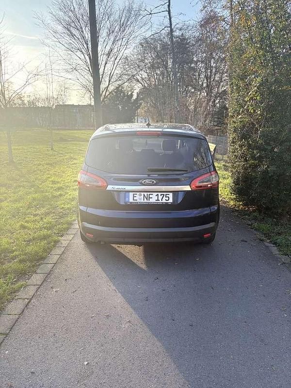 Gebraucht Ford S-MAX Trend 116 PS (85 kW) 2011 Blau Van / Kleinbus