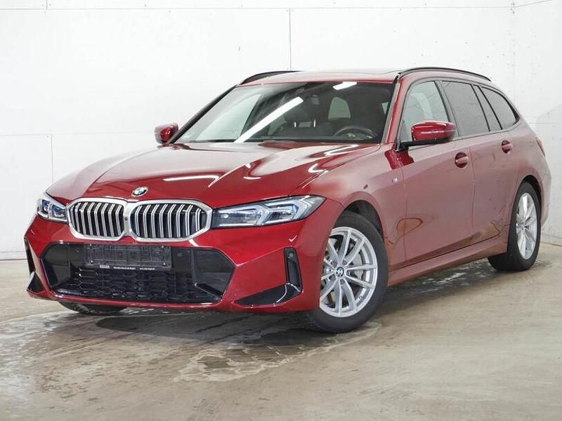 Gebraucht BMW 330 Shadowline 287 PS (211 kW) 2024 Dragon fire rot (rot) Kombi