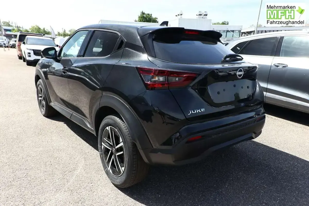 Neu Nissan Juke N-Connecta 114 PS (83 kW) 2025 Pearl black metallic SUV