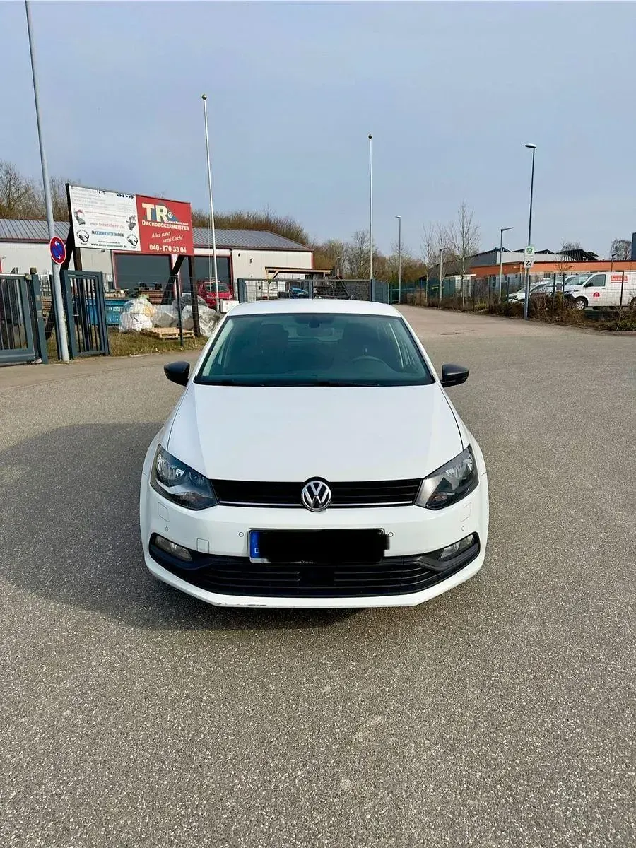 Gebraucht VW Polo Trendline 60 PS (44 kW) 2014 Weiß Kleinwagen