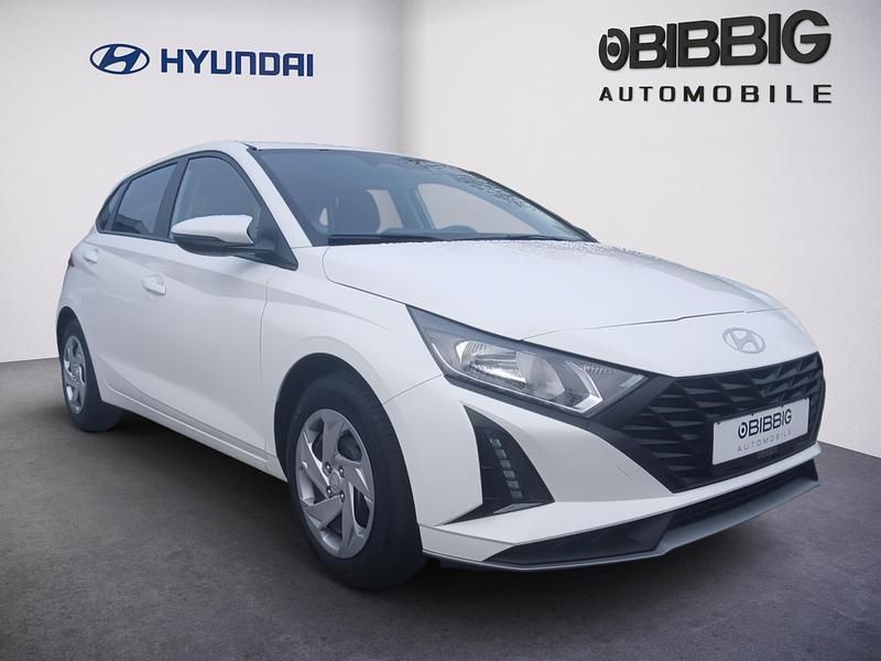 Gebraucht Hyundai i20 Select 79 PS (58 kW) 2025 Grau Limousine