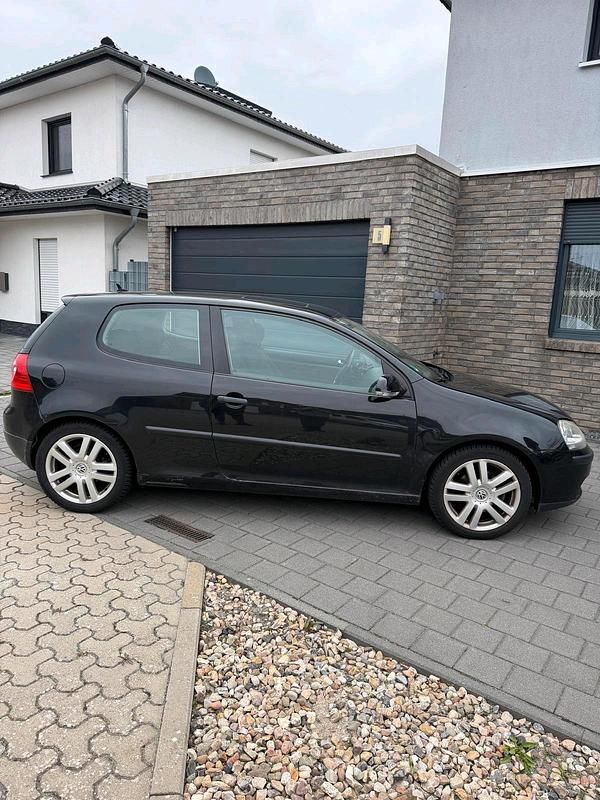 Gebraucht VW Golf 140 PS (102 kW) 2004 Schwarz Coupé