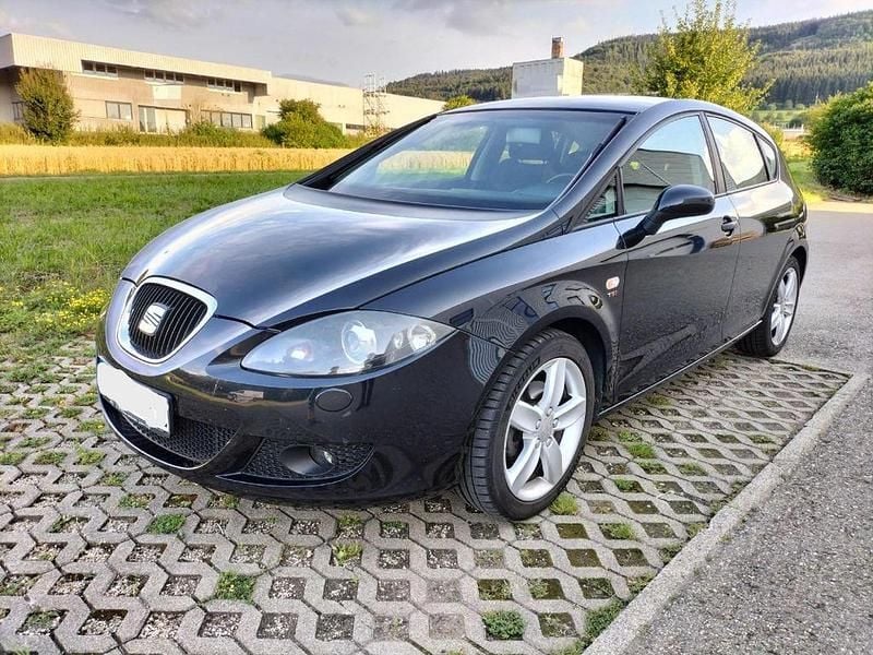 Schwarz Gebraucht 2009 Seat Leon Stylance Limousine | 3.400 € (Guter Preis) - Bild 1/4