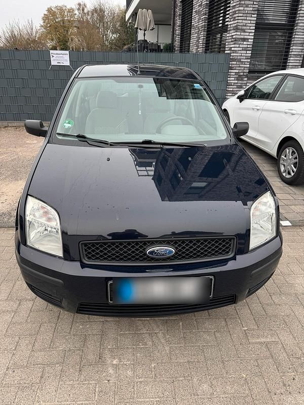 Gebraucht Ford Fusion 80 PS (58 kW) 2004 Blau Kleinwagen