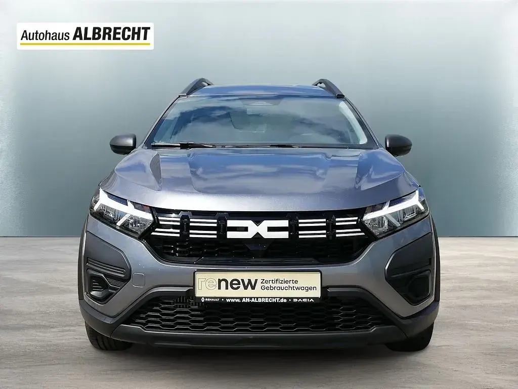 Neu Dacia Jogger Essentiel 101 PS (74 kW) 2025 Grau Van / Kleinbus