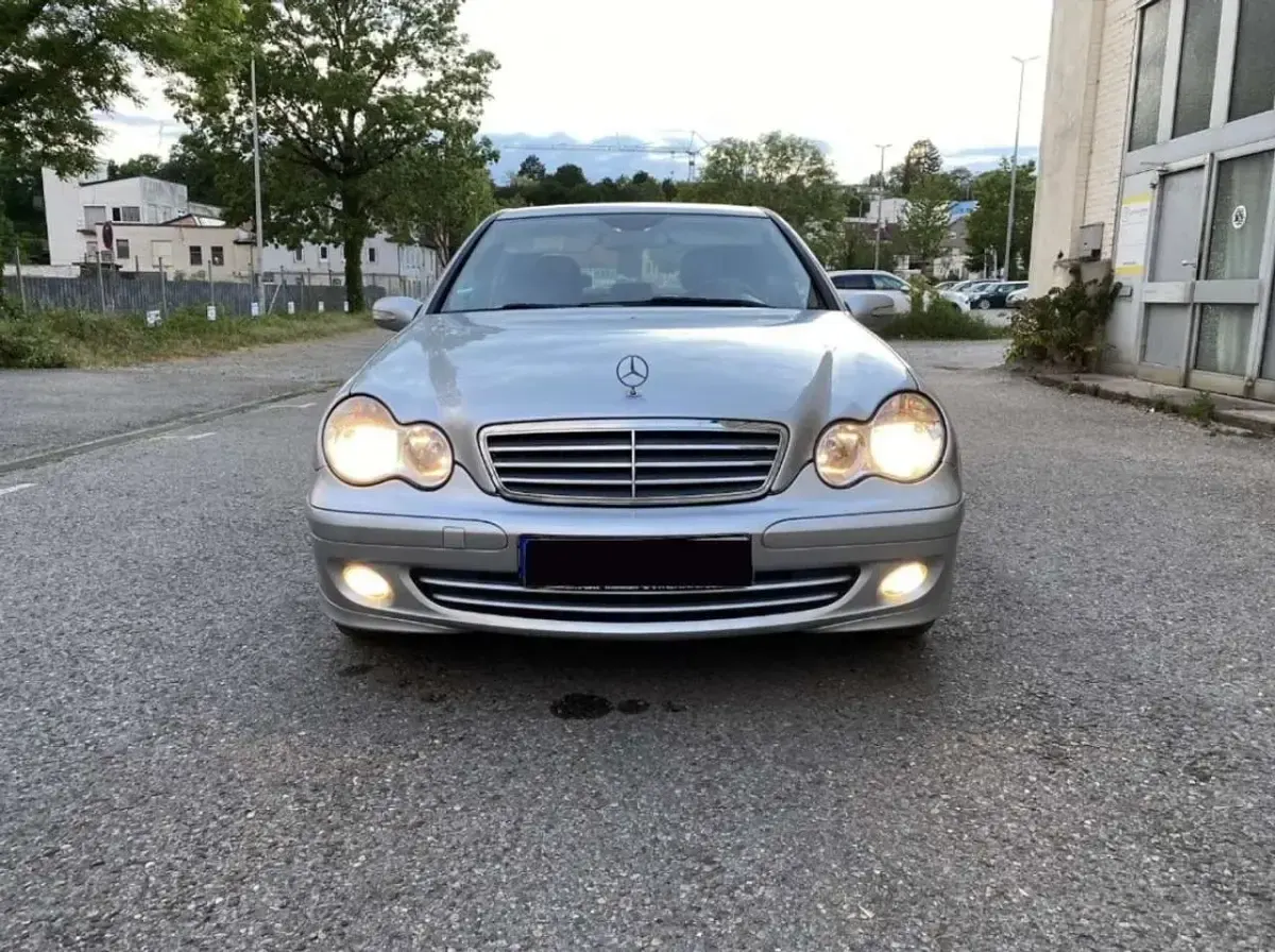 Gebraucht Mercedes C220 Classic 150 PS (110 kW) 2006 Limousine