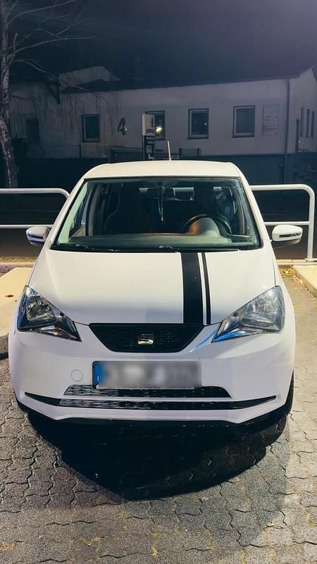 Weiß Gebraucht 2016 Seat Mii Kleinwagen | 3.100 € (Guter Preis) - Bild 1/4