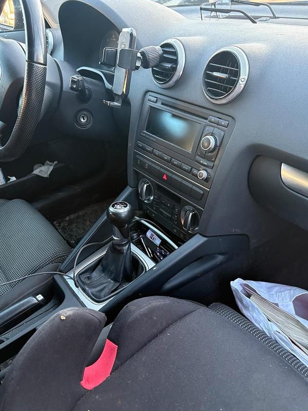 Używany Audi A3 Ambition 140 KM (102 kW) 2012 Czarny Hatchback