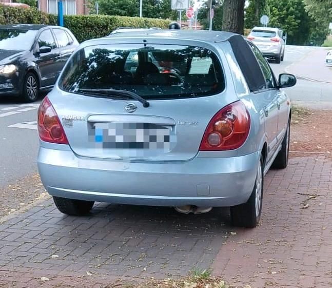 Silber Gebraucht 2004 Nissan Almera Limousine | 2.700 € - Bild 1/4