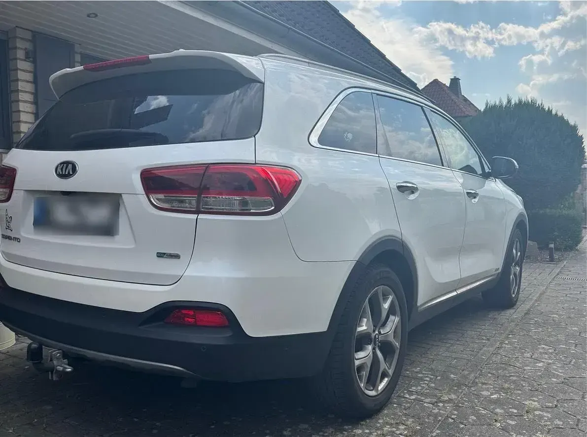 Gebraucht Kia Sorento 200 PS (147 kW) 2016 Weiß SUV