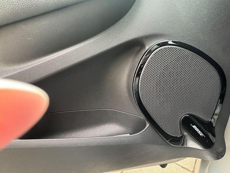 Gebraucht Renault Clio IV Initiale Paris 118 PS (86 kW) 2017 Beige Limousine