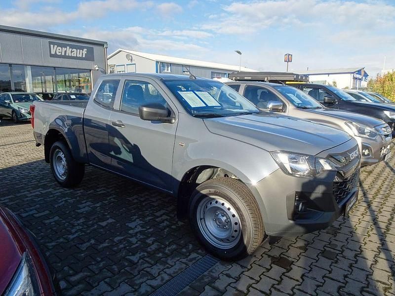 Neu Isuzu D-Max 163 PS (119 kW) 2026 Grau Abholung