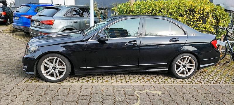 Gebraucht Mercedes C300 231 PS (169 kW) 2012 Schwarz Limousine