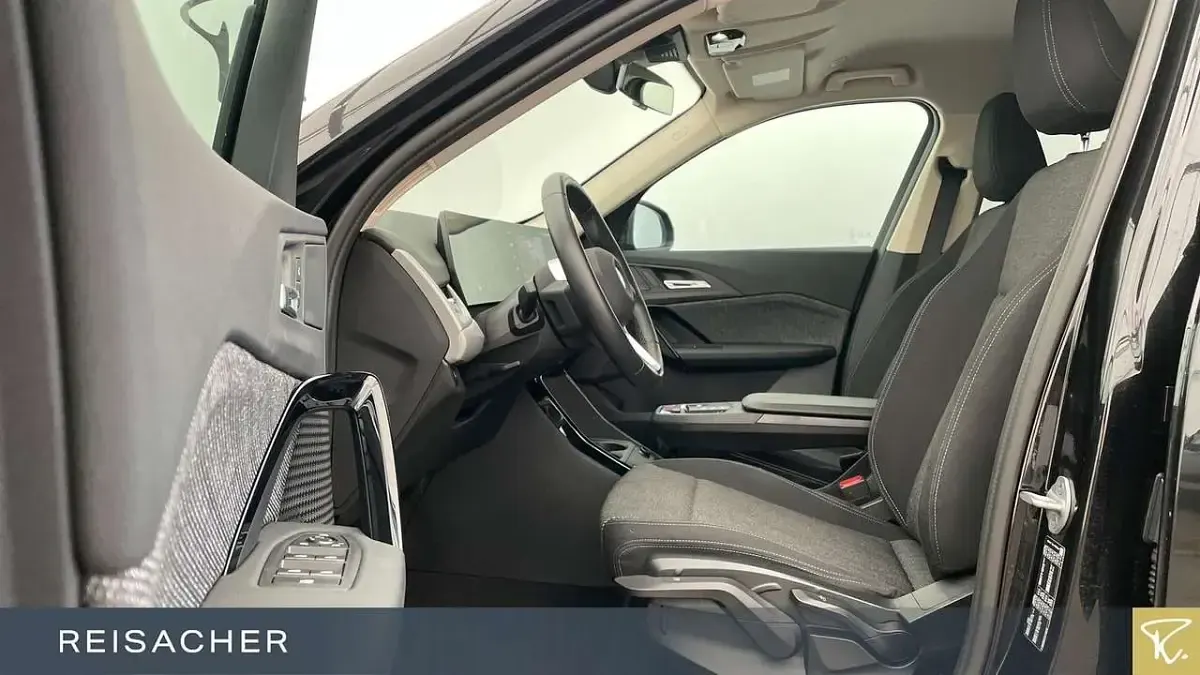 Gebraucht BMW X1 136 PS (100 kW) 2025 Saphirschwarz metallic SUV
