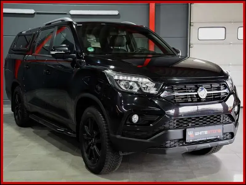 Gebraucht SsangYong Musso Sapphire 181 PS (133 kW) 2020 Schwarz Pickup