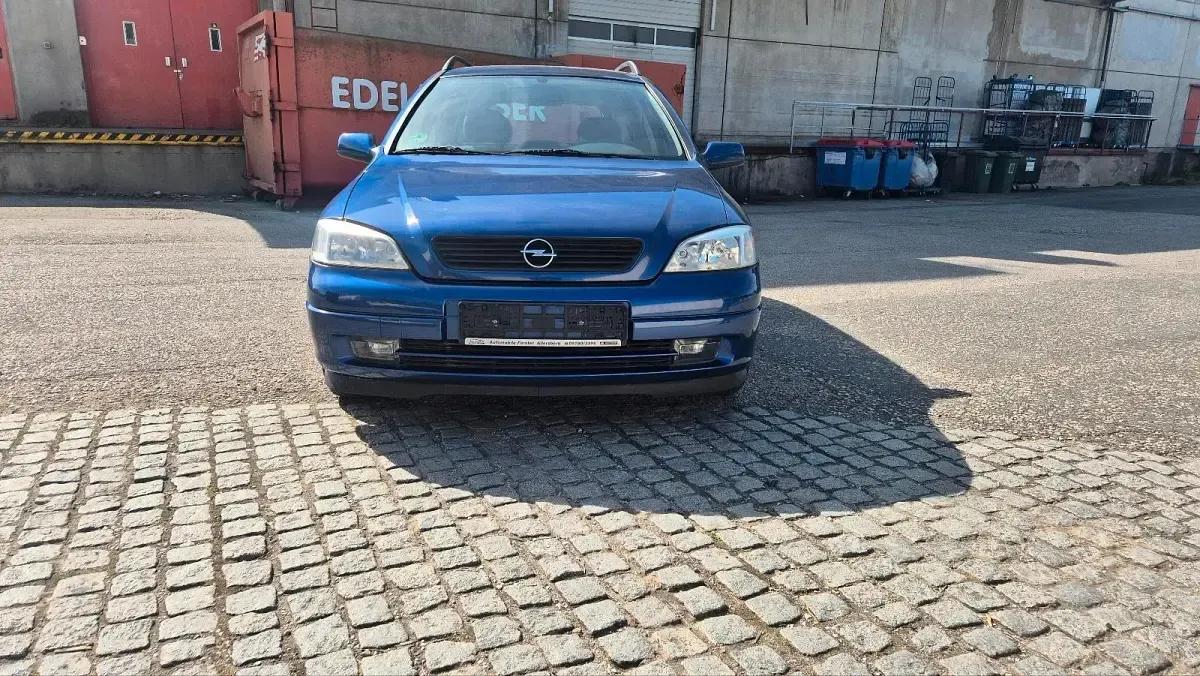 Gebraucht Opel Astra 84 PS (61 kW) 2002 Blau Kombi