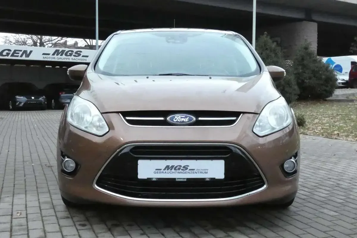 Gebraucht Ford C-MAX Titanium 125 PS (91 kW) 2012 Canyonbraun (metallic) Van / Kleinbus