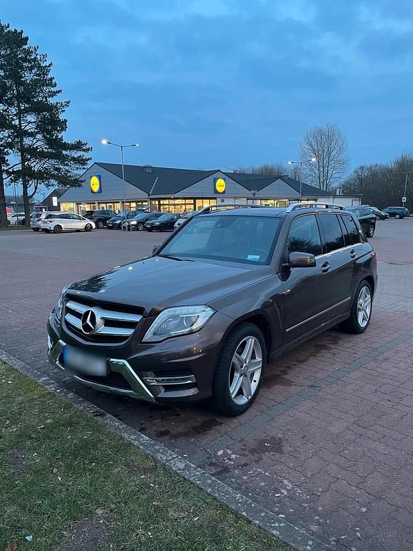 Gebraucht Mercedes GLK220 170 PS (125 kW) 2014 Braun SUV